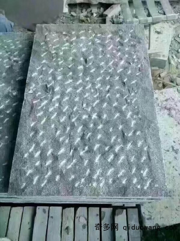 }5