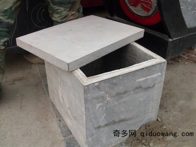骨灰盒1